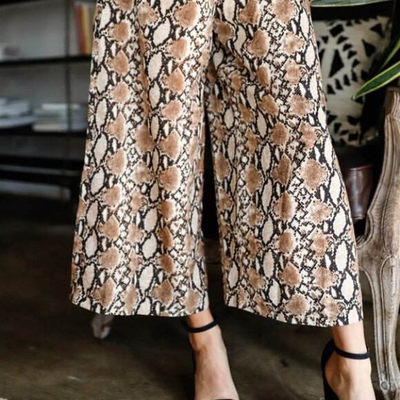 MODERN GIRLS Snake Print Wide Legged Pants - Picture 6 of 7